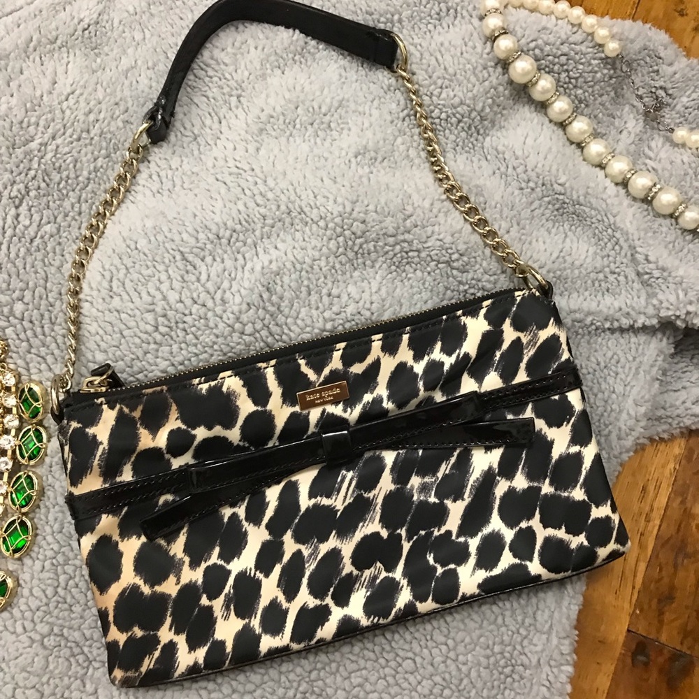 Authentic used Kate Spade shoulder bag.